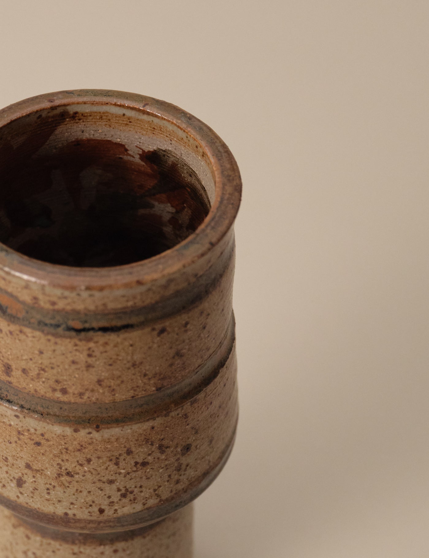 Studio Art Pottery HEAVY VASE SIGNED IN EARTH TONES