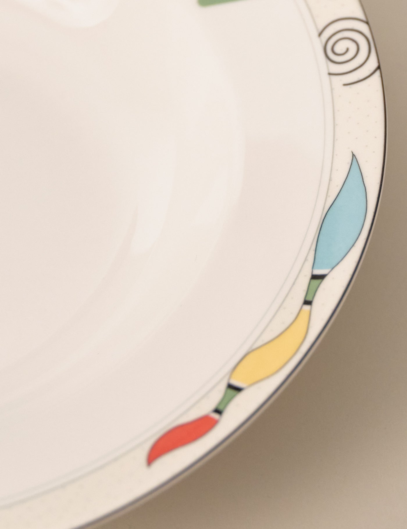 Mikasa HEADLINE DINNER PLATE & SOUP BOWL