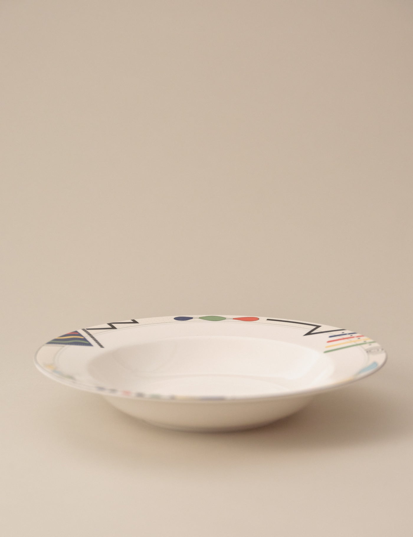Mikasa HEADLINE DINNER PLATE & SOUP BOWL
