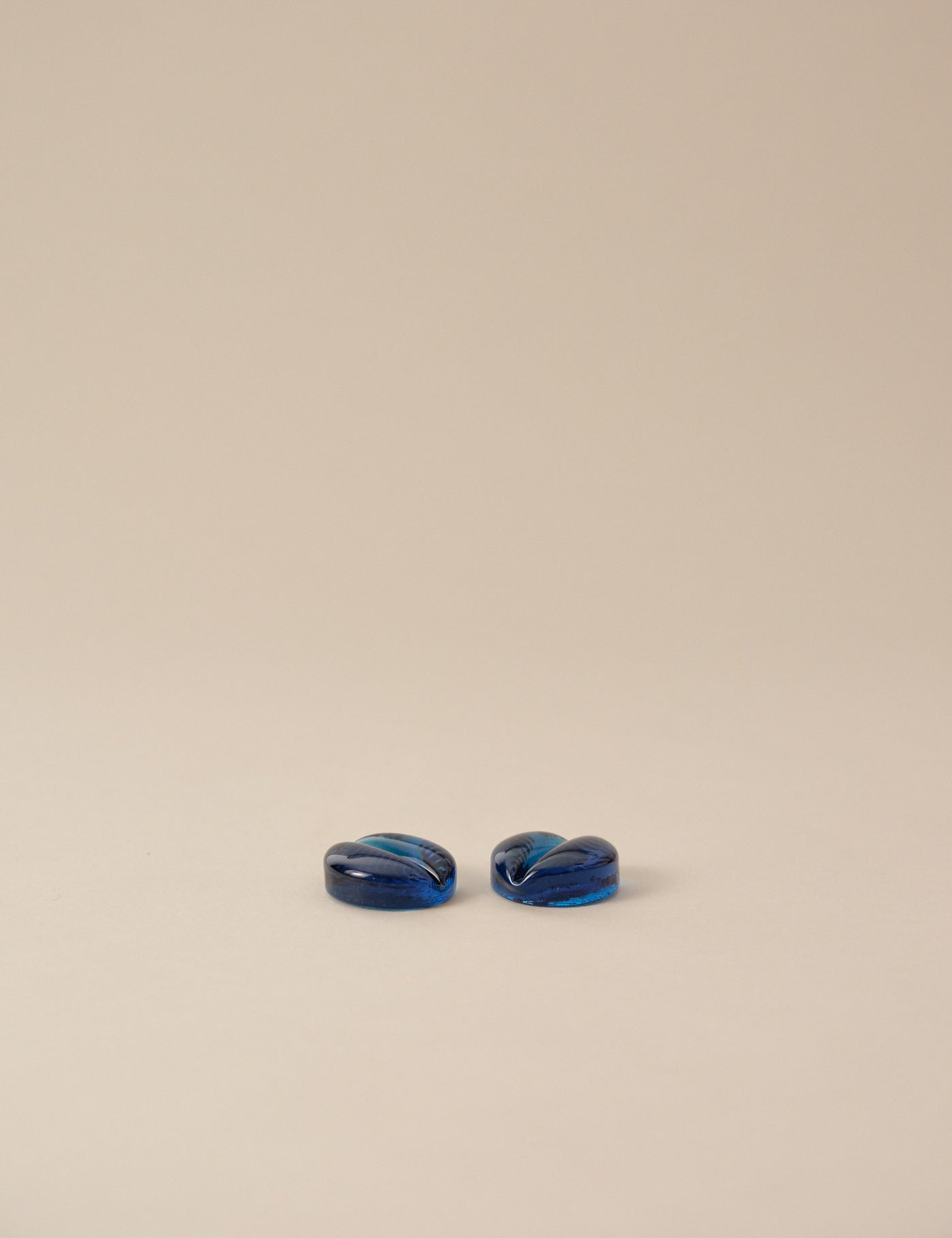 Pukeberg 1960s KNIFE REST / CARD HOLDER (BLUE)