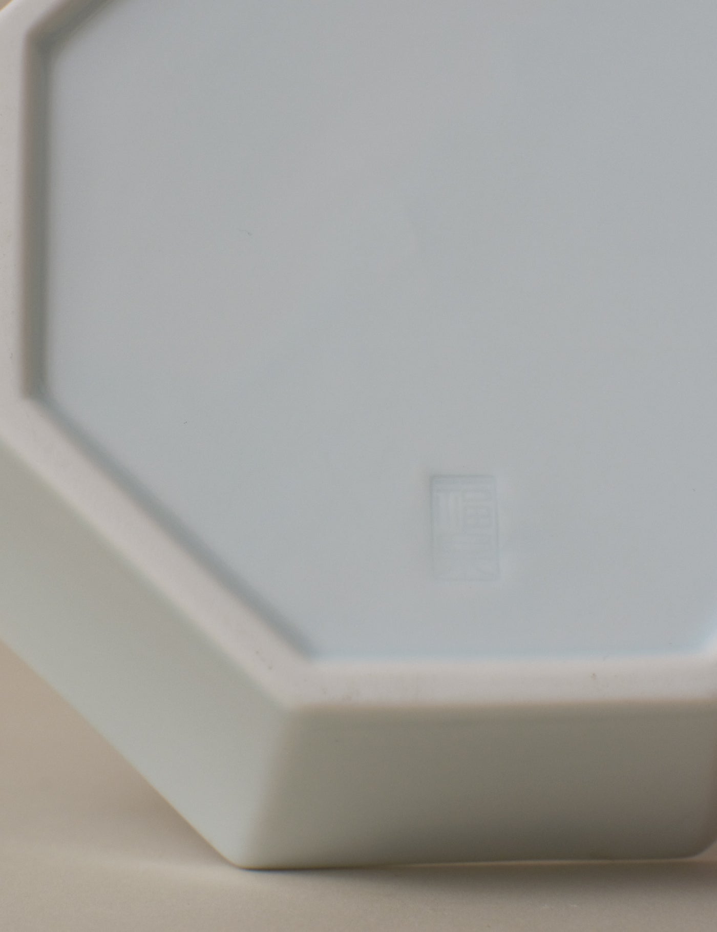 VINTAGE JAPANESE (FUKUSEN) OCTAGON SMALL PLATE