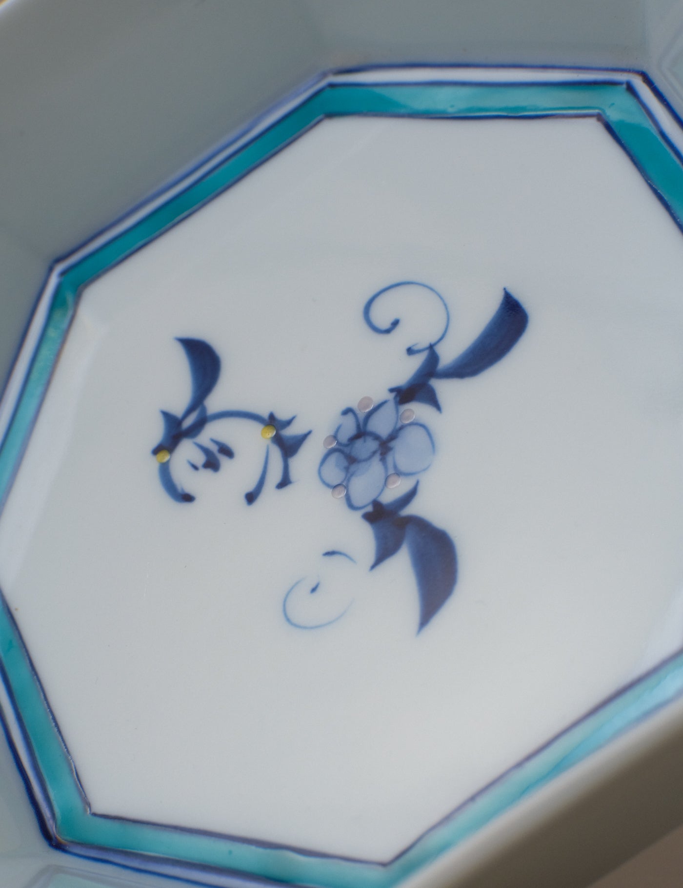 VINTAGE JAPANESE (FUKUSEN) OCTAGON SMALL PLATE