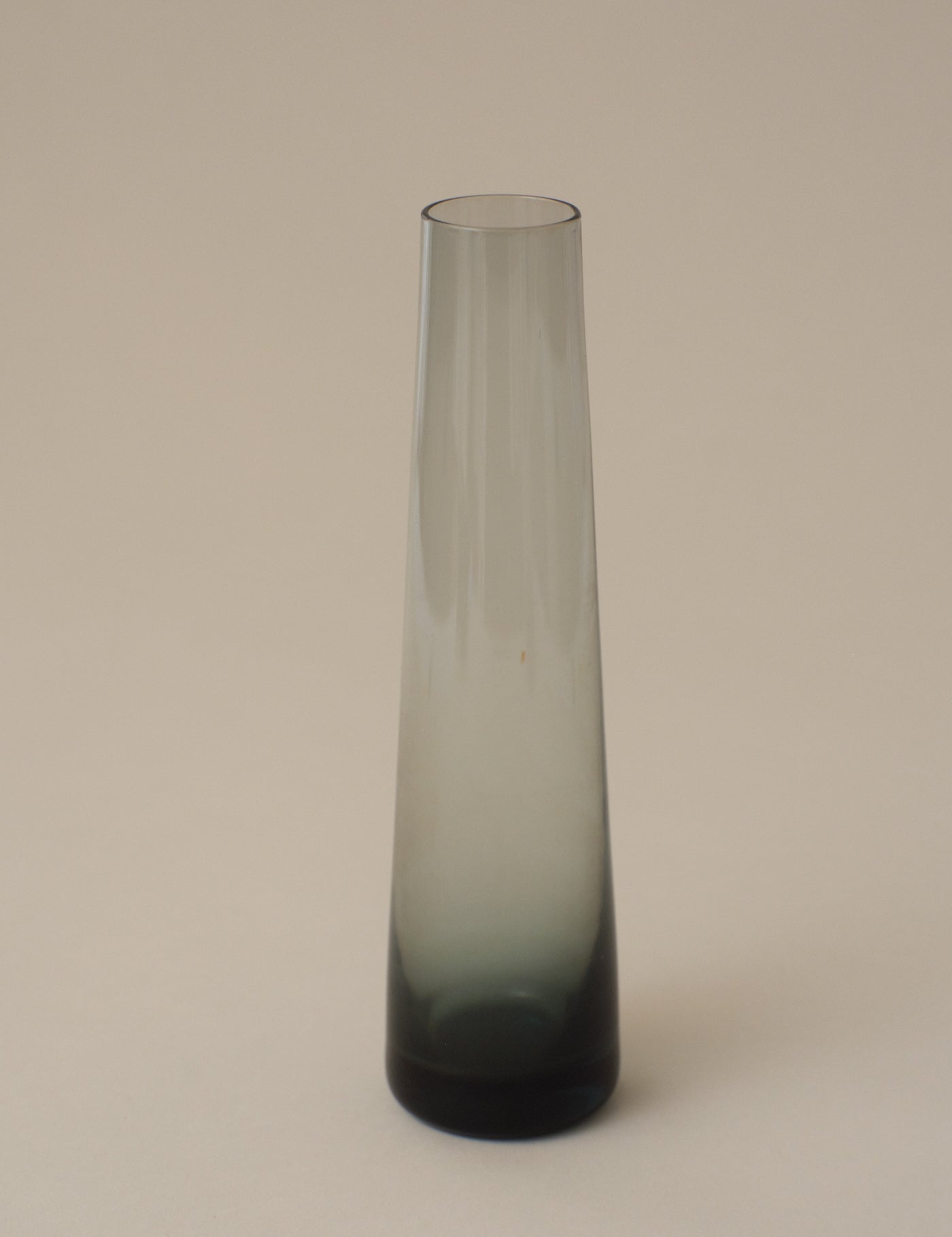 SMOKE BLUE GLASS VASE - Trio Turmalin Syle