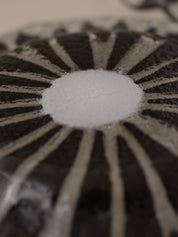 Sydenstricker  BLACK DAISY FUSED GLASS - Bowl & Plate